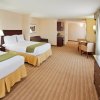 Отель Holiday Inn Express Hotel & Suites River Park, an IHG Hotel, фото 12