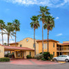 Отель La Quinta Inn by Wyndham Laredo I-35, фото 1