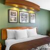 Отель Sleep Inn and Suites, фото 30