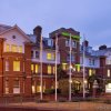 Отель Holiday Inn Farnborough, an IHG Hotel в Фарнборо