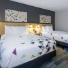 Отель La Quinta Inn & Suites by Wyndham White Plains - Elmsford, фото 35