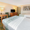 Отель La Quinta Inn & Suites by Wyndham Seattle Sea-Tac Airport, фото 6