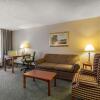 Отель Quality Inn & Suites McDonough South I-75 в МакДоноу