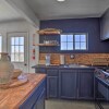 Отель Chic Morongo Valley Home: Mtn Views & Pergola, фото 11