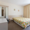 Отель Two Bedroom Apartment with Kitchen, фото 6