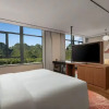 Отель Hilton Garden Inn Xingyi Wanfenglin, фото 23