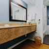 Отель Scottish Inns and Suites - Near Kemah Boardwalk, фото 8