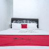 Отель RedDoorz Syariah near Exit Toll Puncak, фото 20