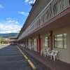 Отель Canadas Best Value Inn & Suites Vernon, фото 1