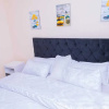 Отель Lux Suites Cavendish Transit  Apartments, фото 13