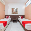 Отель RedDoorz Near Kejaksan Station Cirebon, фото 13