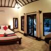 Отель Bale Sampan Bungalows, фото 2