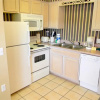 Отель Surrey's Carriage Place Resort, фото 25
