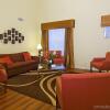 Отель Quality Inn & Suites, фото 2