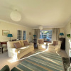 Отель Spacious 4 Bedroom House with Garden, фото 12