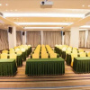 Отель City Comfort Inn Zhanjiang Haibin Park, фото 1