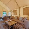 Отель Cozy Tent Lodge in Pittem With Veranda,barbecue, фото 10