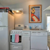 Отель Splendid Provincetown Penthouse Apartment w/ Deck!, фото 14