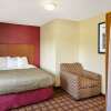 Отель AmericInn by Wyndham Burlington, фото 2