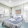 Отель Charming Orlando Duplex ~ 6 Mi to Downtown!, фото 4