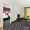 Отель La Quinta Inn and Suites The Woodland South, фото 2