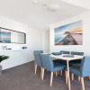 Отель Blue Horizons, Unit 808/41-45 Shoal Bay Road, фото 9