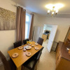 Отель Impeccable 4-bed Home Away From Home in Swindon, фото 11