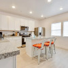 Отель South Salt Lake Townhome - Family Friendly!, фото 13