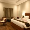 Отель Neel Clarks Inn Express Agra, фото 3