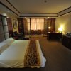 Отель Jingtingshan Resort Hotel, фото 1