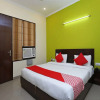 Отель OYO Rooms Near DLF Phase 1, фото 3