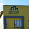 Отель The Pickle Residence, фото 1