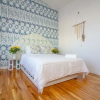 Отель The High Tide #9 One Bedroom Suite With Kitchen Hotel Room by Redawning, фото 8
