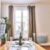 Отель B  823 -  Buttes Chaumont - Spacieux appartement, фото 6