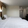 Отель BlissPoint Inn & Suites, фото 7