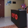 Отель OYO 89819 Raz Hotel Kelulut, фото 2