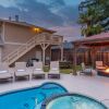 Отель Glen by AvantStay Sleek Charming Home in Wine Country w Pool Hot Tub, фото 11