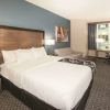 Отель La Quinta Inn & Suites by Wyndham Chicago Downtown, фото 21