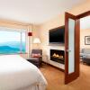 Отель Four Points by Sheraton Kelowna Airport, фото 6