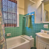 Отель Lakefront Florida Retreat - Pool Table & Boat Dock, фото 9
