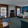 Отель HAMPTON INN & SUITES SMITHFIELD(H), фото 3