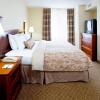 Отель Staybridge Suites Cranbury, an IHG Hotel, фото 22