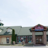 Отель HomeTown Inn & Suites, фото 25