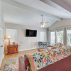 Отель Hot Springs Vacation Rental w/ Hot Tub & Grill, фото 3