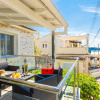 Отель Porto Walk to Beach Sea Views A C Wifi Car Not Required - 385, фото 12