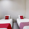 Отель OYO 90927 Homestay Tentrem 2, фото 17