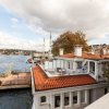 Отель Luxurious Waterfront Mansion With Amazing Bosphorus View в Стамбуле