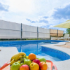 Отель Villa Holiday Home Zvečanje, фото 30