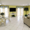 Отель Beach Hutt 5 Bedrooms 4 Bathrooms Home, фото 14