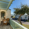 Отель Coastal Charm, фото 30